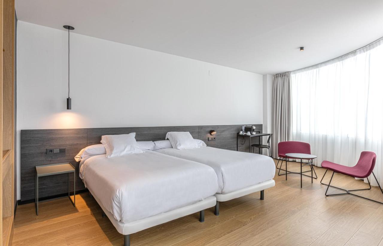 Hotel Forum Ceao Lugo Bagian luar foto