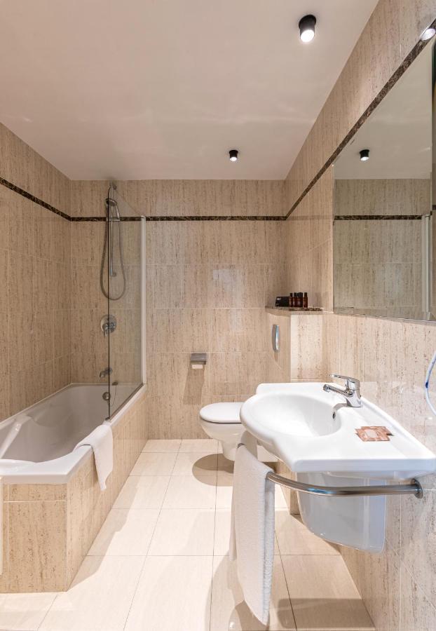 Hotel Forum Ceao Lugo Bagian luar foto